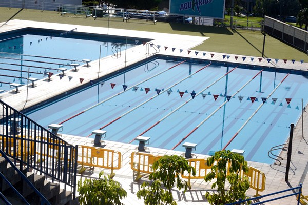 Una imagen de la piscina municipal capitalina. / SERGIO MÉNDEZ