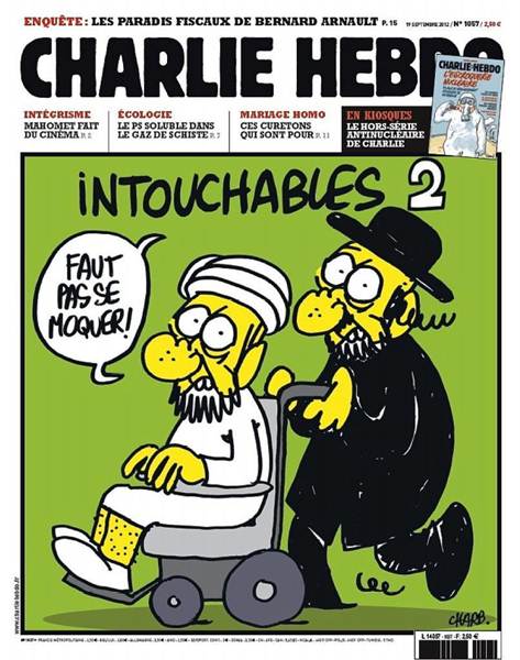 Un imán empujado en su silla de ruedas por un rabino con el título 'Intocables 2: no se rían'.