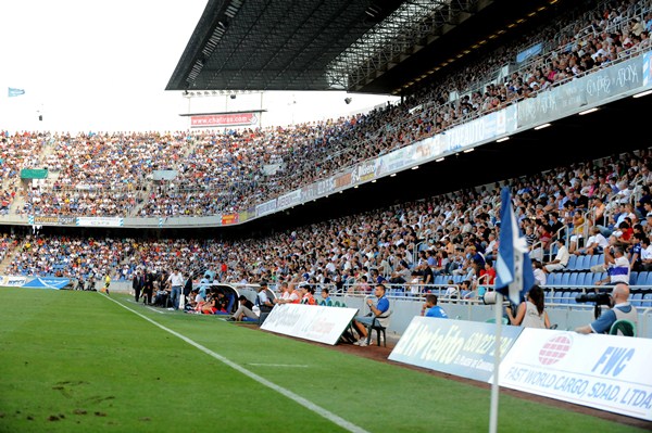 El club entiende que debe incentivar la asistencia de sus seguidores al Rodríguez López. / DA