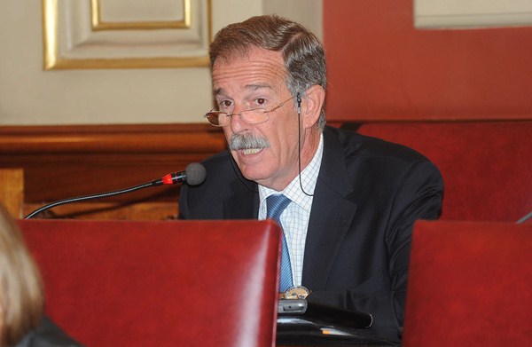 Guillermo Guigou es concejal de Ciudadanos de Santa Cruz. / SERGIO MÉNDEZ