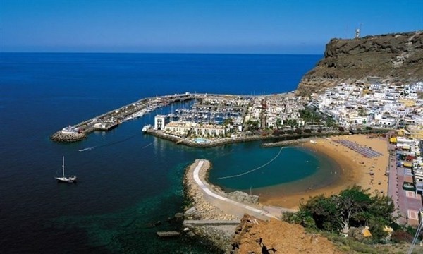 Canarias es el destino preferido en pernoctaciones en apartamentos aunque desciende un 7,4%