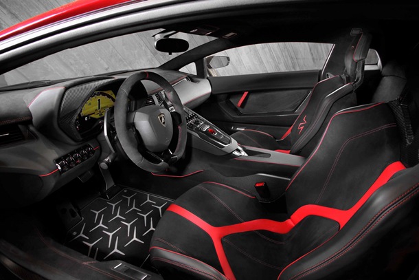 Lamborghini Aventador LP 750-4 Superveloce interior