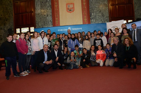 El novedoso proyecto de los escolares portuenses fue presentado ayer en el Cabildo. / DA