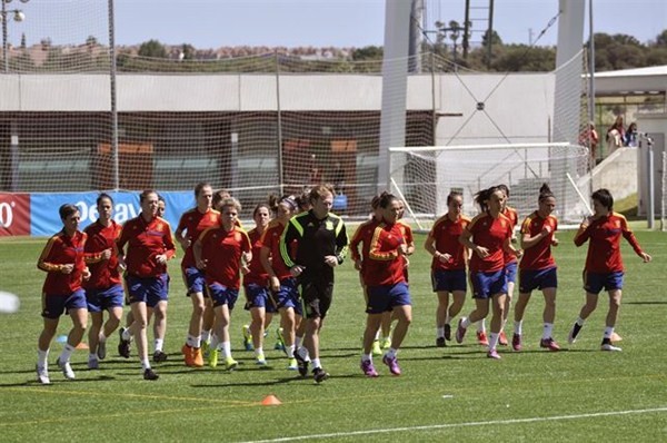 La selección española femenina de fútbol empató ayer con Costa Rica (1-1) en el primer partido de su historia en un Mundial. / EP
