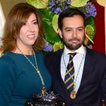 La alcaldesa saliente, Sandra Rodríguez, con el nuevo regidor. / S. MÉNDEZ