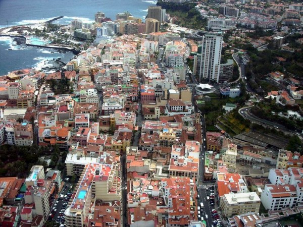 Panorámica del centro urbano de Puerto de la Cruz, que sigue sin Plan Especial. | MOISÉS PÉREZ