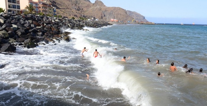 Las obras de la escollera forman una nueva playa en San Andrés