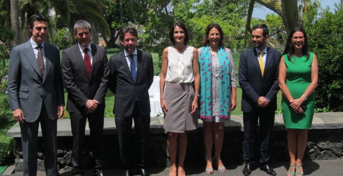Soria dice que el turismo español es una "historia de éxito" y garantiza un "futuro prometedor" si hay colaboración