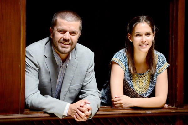 Francisco García y Naima Palenzuela son los artífices de la oficina de Voluntariado de la ULL. / SERGIO MÉNDEZ 