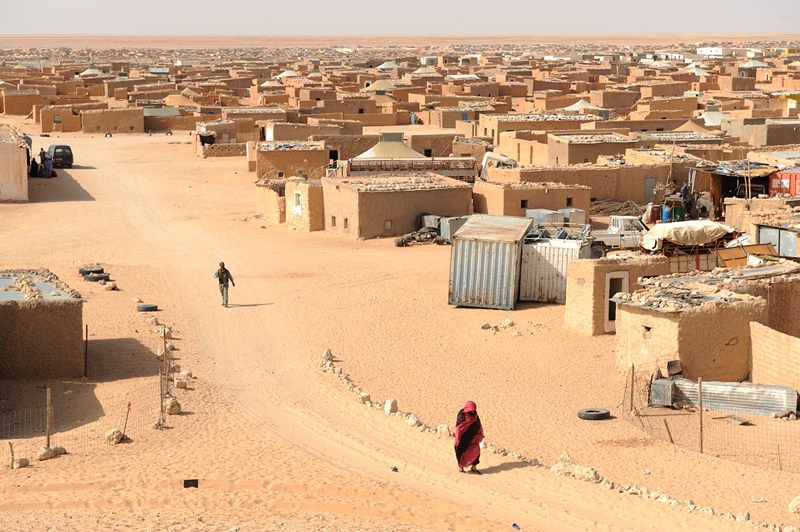 Los campamentos de refugiados de Tinduf se encuentran situados en pleno desierto argelino, un lugar inhóspito donde existen graves deficiencias higiénico-sanitarias. / DA