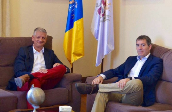 Francisco Linares y Fernando Clavijo, durante la reunión mantenida recientemente en La Orotava. | DA