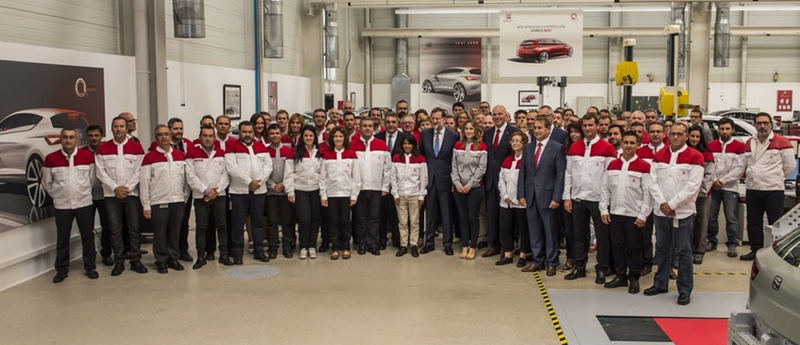 Mariano Rajoy durante su visita a las instalaciones de la empresa automovilística SEAT en Martorell. | DA