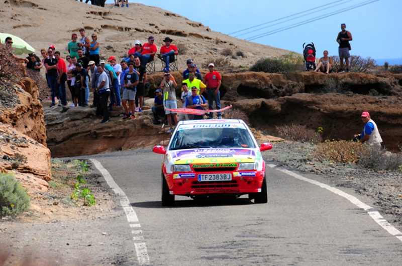 Alexis Rodríguez-José Ramón Chávez (Citröen Saxo)  Rally Isla Tenerife 2015