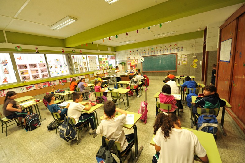 Numerosos centros escolares del Archipiélago carecen todavía de docentes en determinadas materias. / F.P.