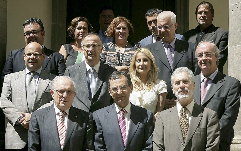El CEI Canarias obtuvo el respaldo unánime del Parlamento regional. / DA