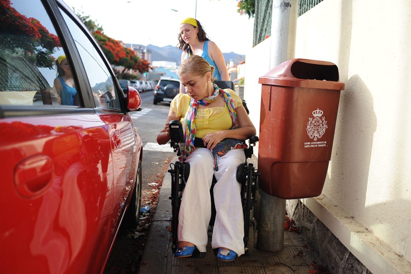 Las personas con discapacidad son las más afectadas por la falta de accesibilidad. / SERGIO MÉNDEZ