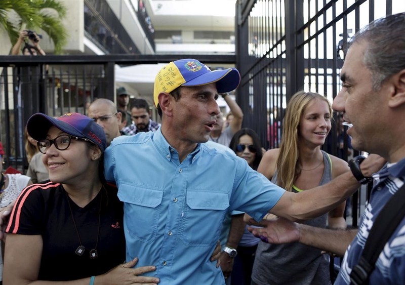 El líder de la oposición venezolana Henrique Capriles critica que el Gobierno no acepte la derrota. / DA