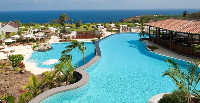 Los hoteles de Canarias, los segundos más caros con una media 138 euros por noche