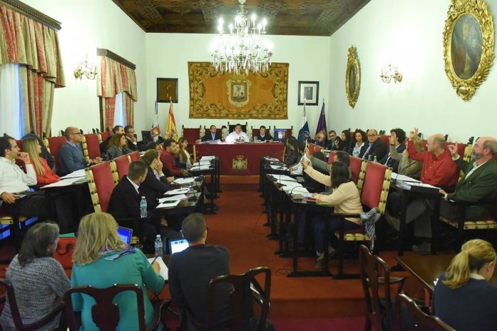 Un momento del último Pleno municipal, celebrado el pasado mes de febrero. | SERGIO MÉNDEZ