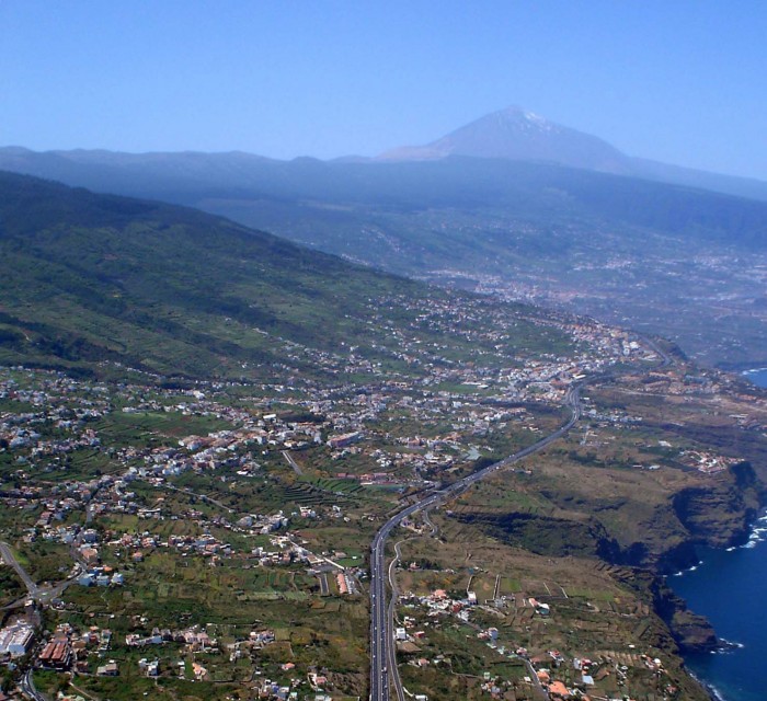 Vista del Norte de Tenerife, una zona de intensa urbanización donde se producen 'tensiones' entre el suelo rústico y el urbanizable. / MOISÉS PÉREZ 