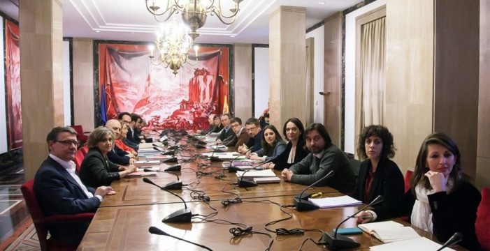 Finaliza la reunión entre PSOE, Podemos, Compromís e IU tras cuatro horas y media