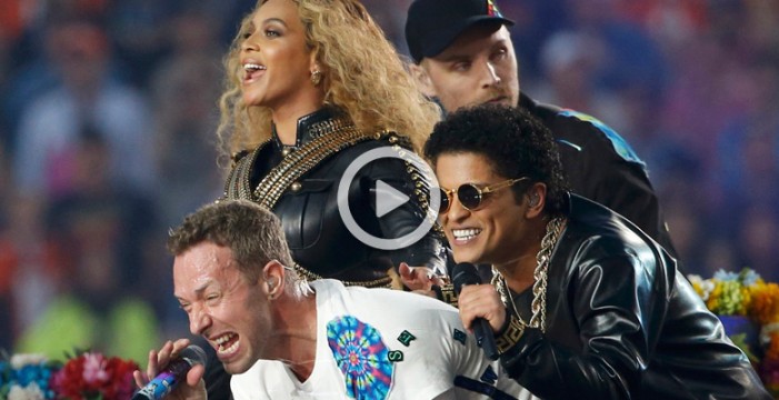 Coldplay, Beyoncé y Bruno Mars en el intermedio de la Super Bowl