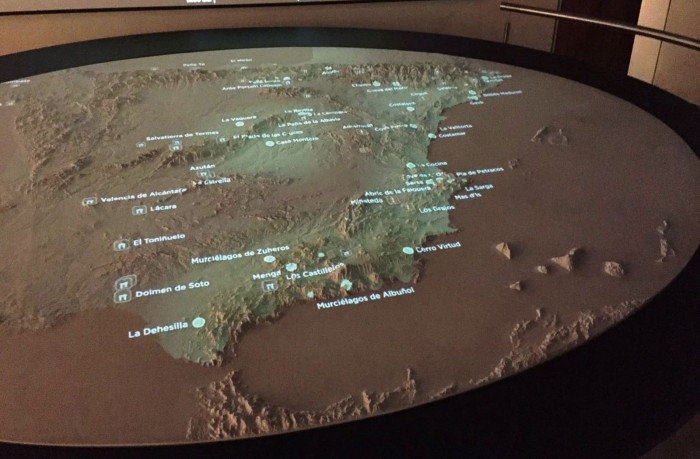 Mapa del Museo Arqueológico Nacional, donde se ubica a Canarias en el Mediterráneo. / DA