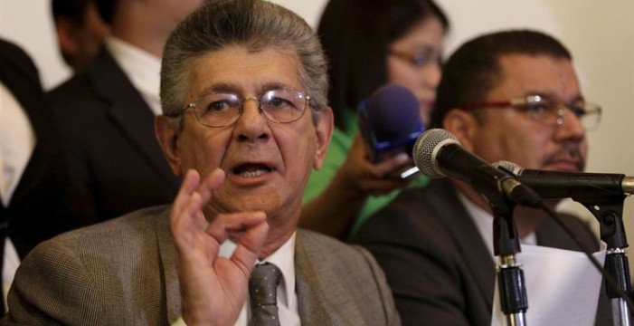 La oposición urge a Maduro a asumir que "no puede controlar la Asamblea Nacional"