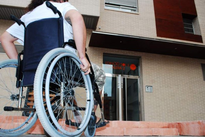 Más de 112.000 canarios tienen reconocida su discapacidad. / DA