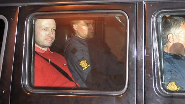 La defensa de Breivik argumentará que pudo cometer el doble atentado por la deficiente seguridad de Oslo