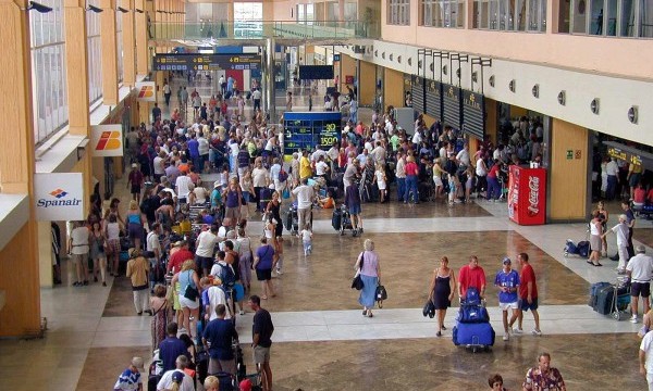 Más de 3.000 turistas, afectados por la huelga aérea en Alemania 