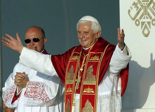 El Papa a los jóvenes en el Vía Crucis: “No paséis de largo ante el sufrimiento humano”