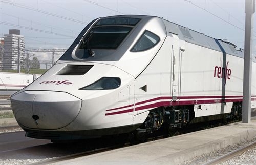 El primer AVE híbrido de España alcanza los 203 kilómetros por hora