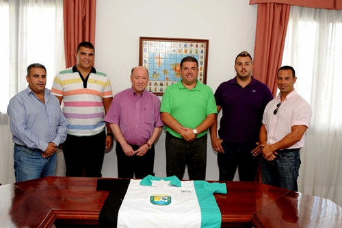 El Ayuntamiento de El Rosario apoya a su equipo