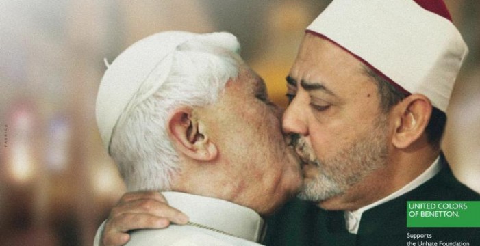 Amor entre el Papa y un imán