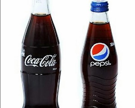 Nueva pelea entre Coca Cola y Pepsi a causa de la botella