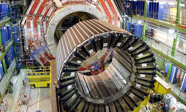 El Gran Colisionador de Hadrones descubre una partícula nueva