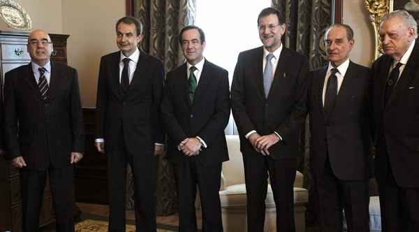 Bono reúne a Zapatero y Rajoy con los expresidentes del Congreso