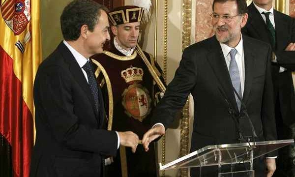 Zapatero y Rajoy escenifican su unidad ante los retos económicos en la Unión Europea