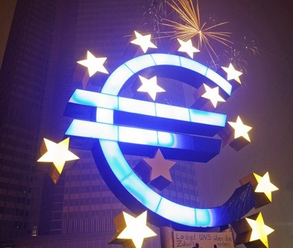 El euro cumple diez años con un balance 