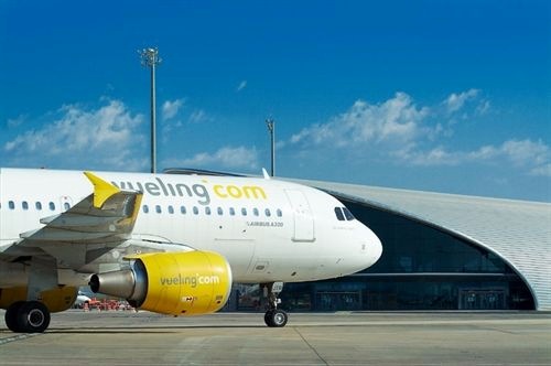 Vueling habilita este fin de semana cuatro vuelos más entre Canarias y Barcelona