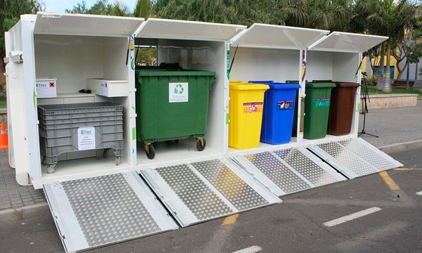 Los ‘ecopuntos’ se instalan en los barrios para mejorar el reciclado