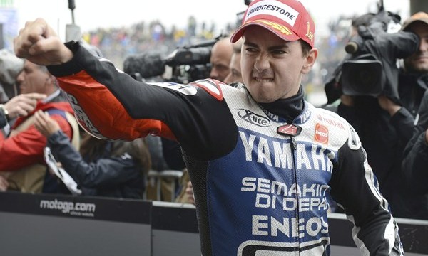 Lorenzo vence en Le Mans y lidera el mundial