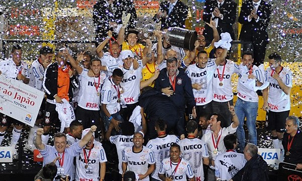 El Corinthians vence a Boca Juniors y conquista su primera Copa Libertadores