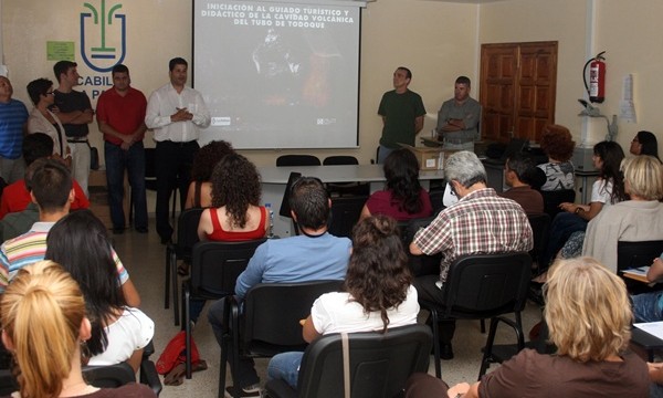 30 alumnos participan del curso de guías turísticos de las cavidades volcánicas organizado por el Cabildo 
