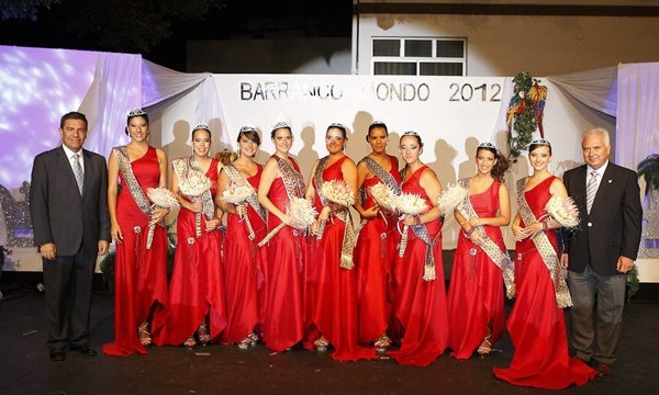 Laura Brito, reina de las Fiestas de Barranco Hondo