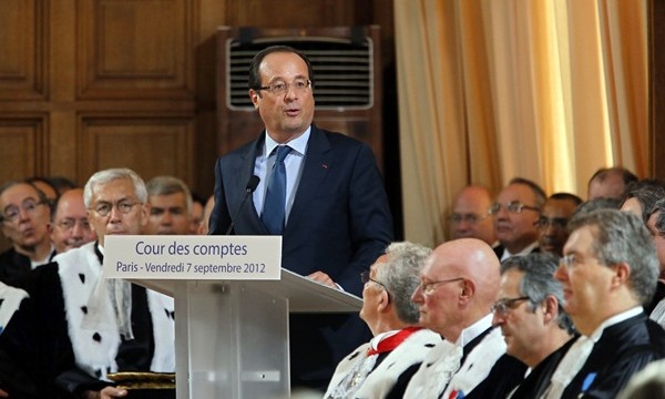Hollande anuncia un recorte de 30.000 millones de euros