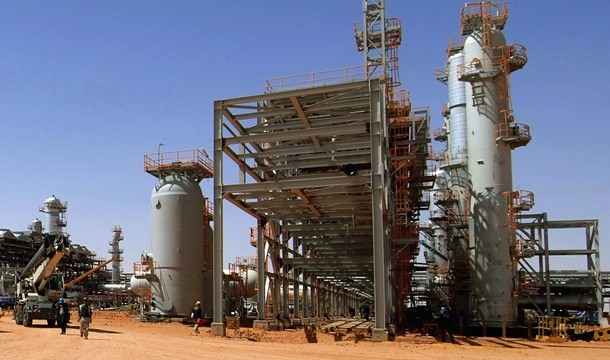Una treinta trabajadores logran escapar del secuestro en la planta de gas argelina