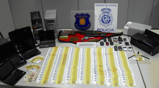 Cae un red que falsificaba billetes de 200 euros, con 17 detenidos
