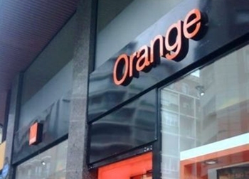 Orange ofrece 3.330 millones de euros por Jazztel